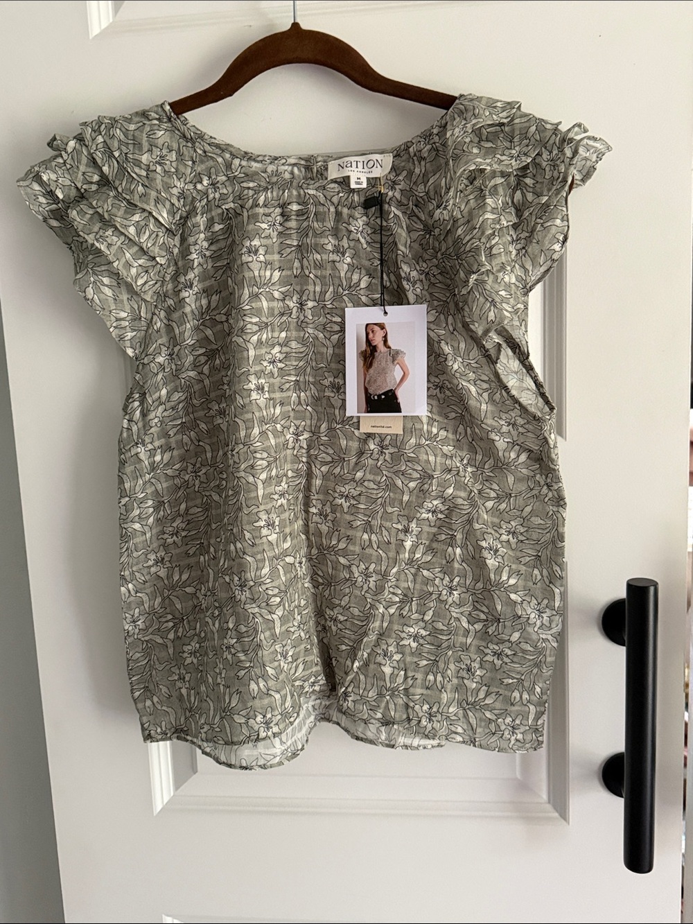 Nation Los Angeles Women's‎ Sage Green Floral Ruffle Sleeve Blouse